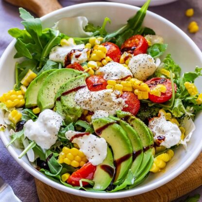 Ensalada de rúcula con burrata